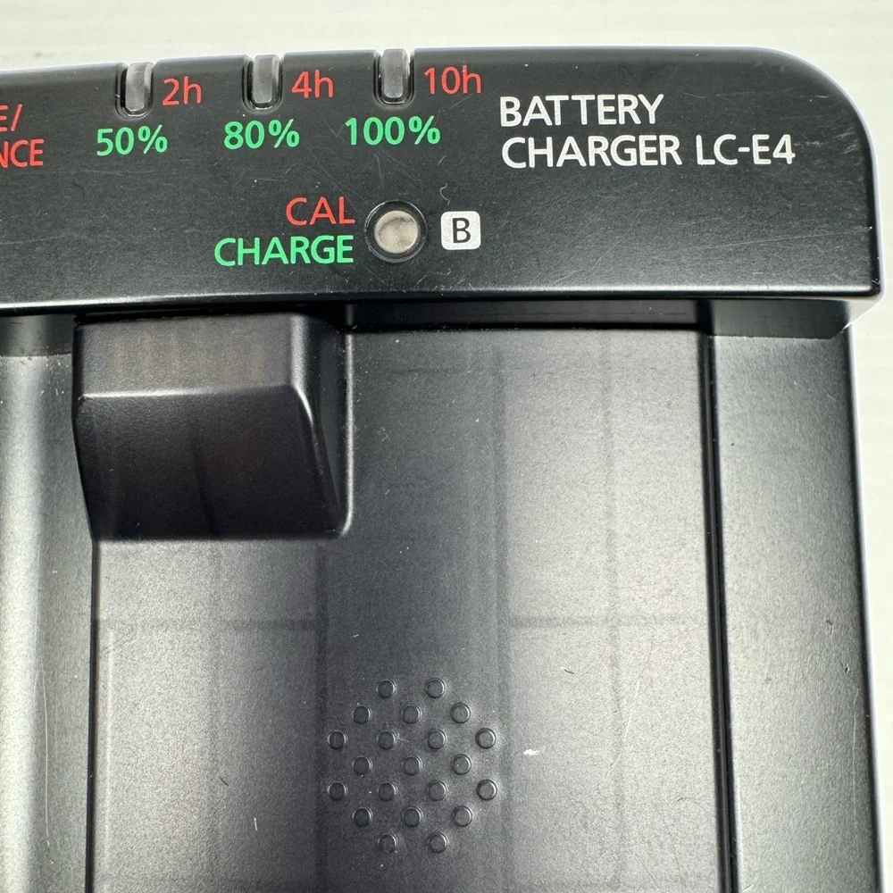 Canon LC-E4 Dual Battery Charger With Covers And Cord